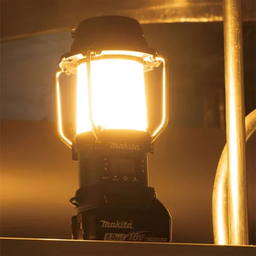 Radio kết hợp đèn lồng dùng pin Makita DMR055