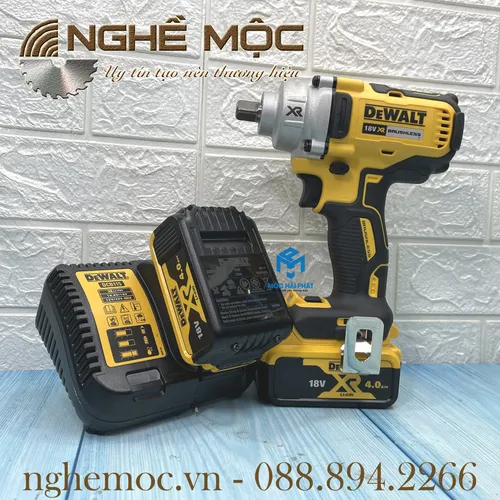 Máy siết bulong cầm tay 18V Dewalt DCF894M2