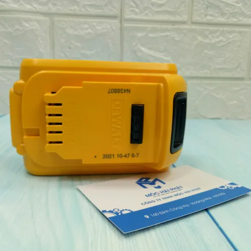 PIN DEWALT 18V – 4Ah XR lion