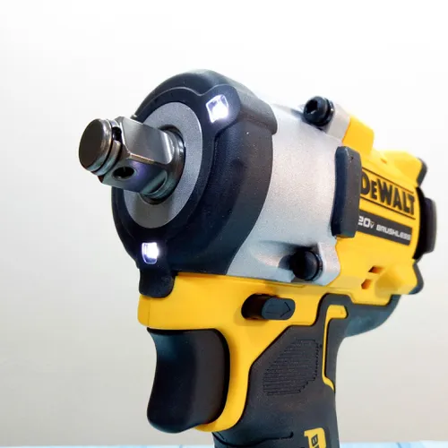 Máy siết bulong dùng pin 20V max Dewalt ATOMIC DCF921