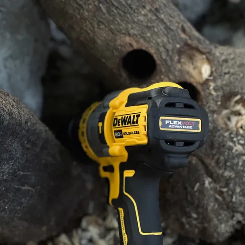 Máy khoan động lực dùng pin 18V DeWalt DCD999