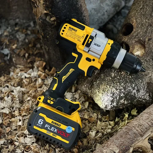 Máy khoan động lực dùng pin 18V DeWalt DCD999