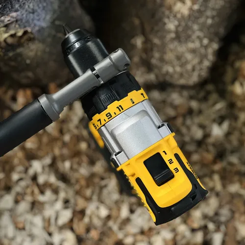 Máy khoan động lực dùng pin 18V DeWalt DCD999
