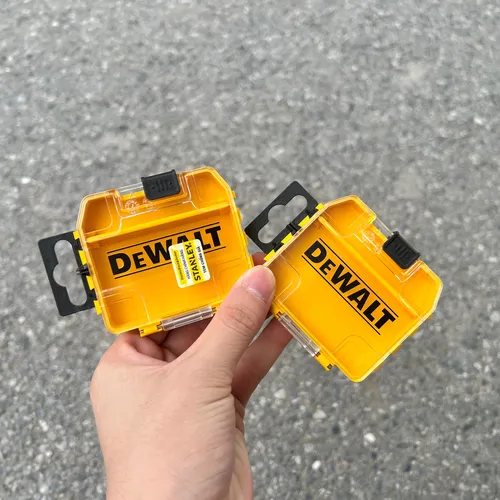 Hộp dụng cụ (nhựa) đựng vít Dewalt DT70800-QZ