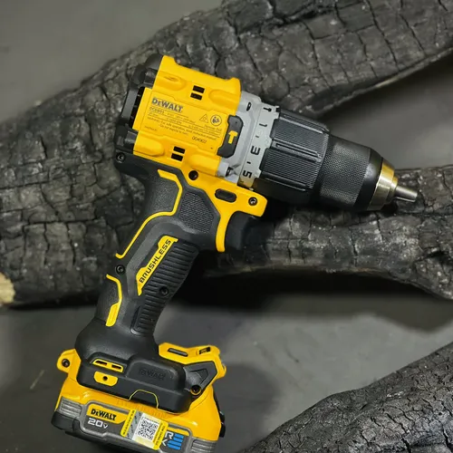 Máy khoan vặn vít dùng pin 18V Dewalt  DCD800N-B1