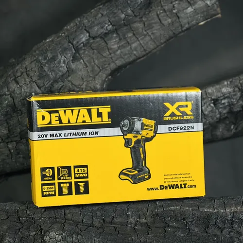 Máy siết bulong dùng pin 20V Dewalt DCF922