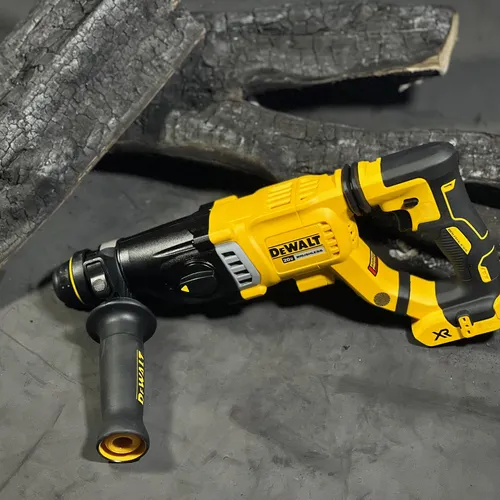 Máy khoan đục bê tông dùng pin 18V Dewalt DCH263