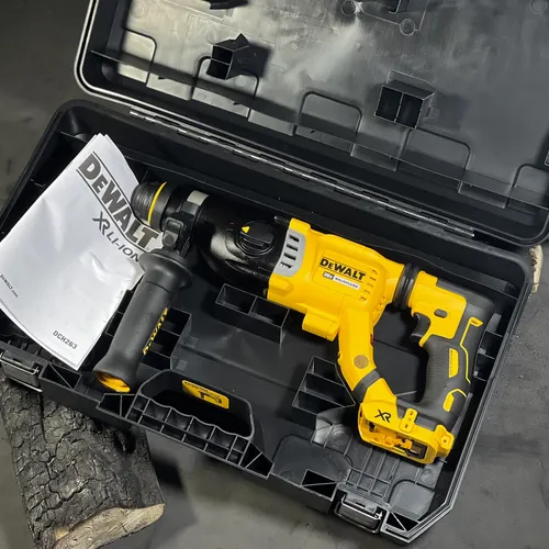 Máy khoan đục bê tông dùng pin 18V Dewalt DCH263
