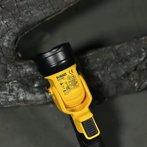 Đèn Led dùng pin 20V max Dewalt DCL040