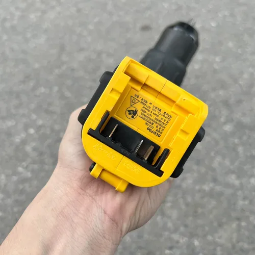 Combo máy khoan pin cầm tay Dewalt 12V DCD706D2