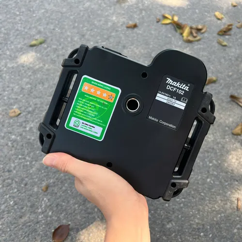 Quạt dùng pin 18V Makita DCF102