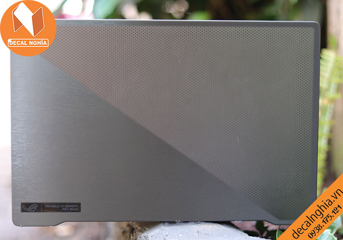 Decal dán laptop Asus G73 hạn chế dấu vân tay khi sử dụng Decal dán laptop Asus G73 hạn chế dấu vân tay khi sử dụng