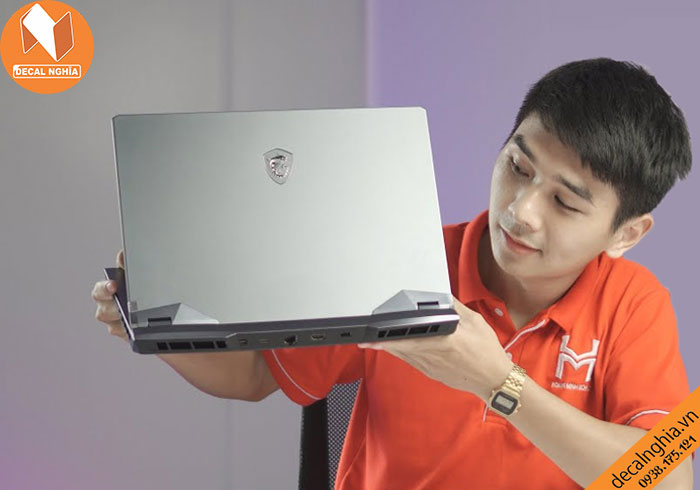 Decal dán laptop Msi Ge66 Raider hạn chế dấu vân tay khi sử dụng Decal dán laptop Msi Ge66 Raider hạn chế dấu vân tay khi sử dụng