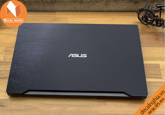 Decal dán laptop Asus FX504 hạn chế dấu vân tay khi sử dụng Decal dán laptop Asus FX504 hạn chế dấu vân tay khi sử dụng