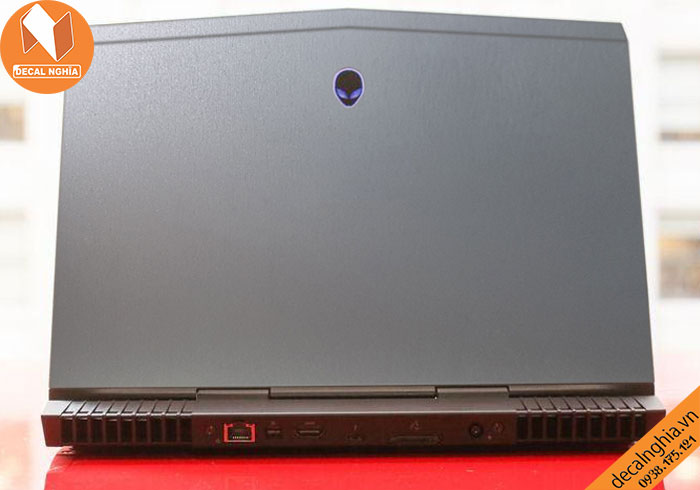 Aluminum dán Laptop Alienware 13R2 bảo vệ đến từng chi tiết nhỏ Aluminum dán Laptop Alienware 13R2 bảo vệ đến từng chi tiết nhỏ