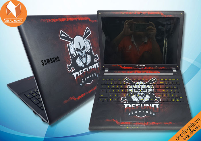 Dán laptop Samsung mang đậm dấu ấn cá nhân Dán laptop Samsung mang đậm dấu ấn cá nhân