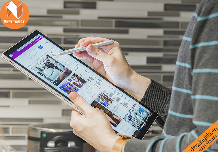 Loại dán màn hình Surface Book 2 như thế nào là tốt? Loại dán màn hình Surface Book 2 như thế nào là tốt?