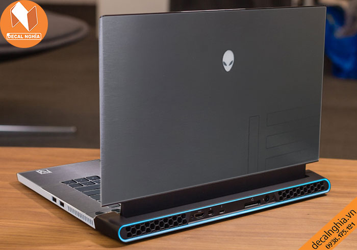 Aluminum dán Laptop Alienware M15R2 bảo vệ đến từng chi tiết nhỏ Aluminum dán Laptop Alienware M15R2 bảo vệ đến từng chi tiết nhỏ