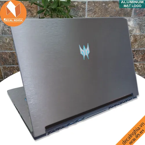 Aluminum dán laptop Acer Predator Triton 500 PT515 (N18W3)