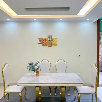 Bàn ăn mặt đá B30