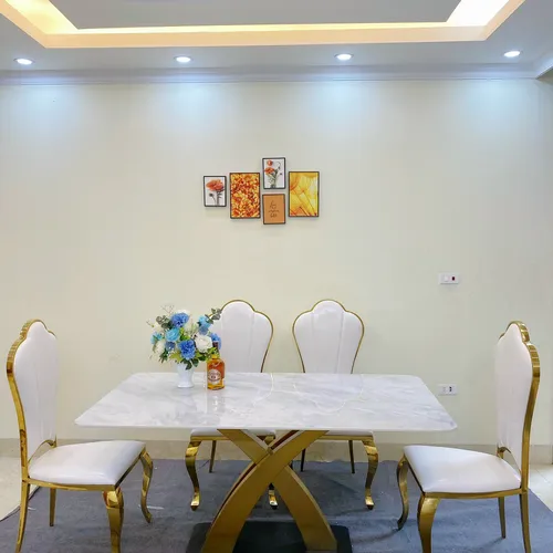 Bàn ăn mặt đá B 004
