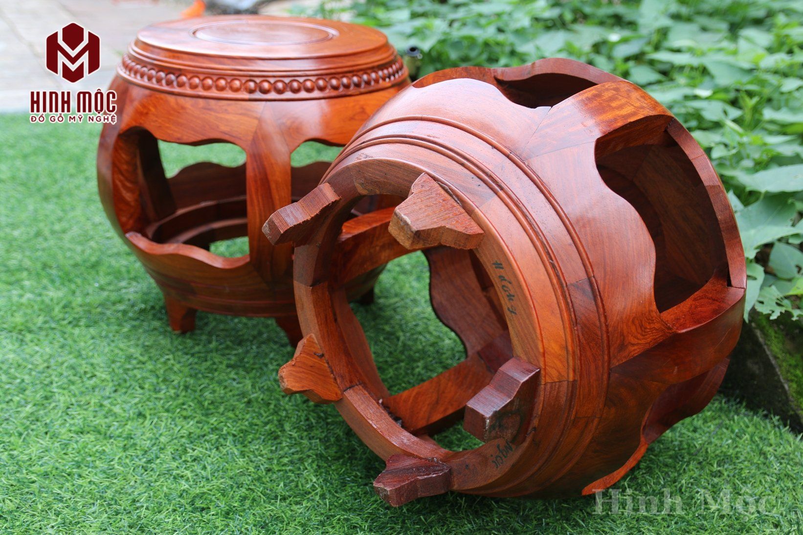 Đôn trống gỗ hương được làm từ gỗ hương đỏ nhập khẩu, đảm bảo bền đẹp Đôn trống gỗ hương được làm từ gỗ hương đỏ nhập khẩu, đảm bảo bền đẹp