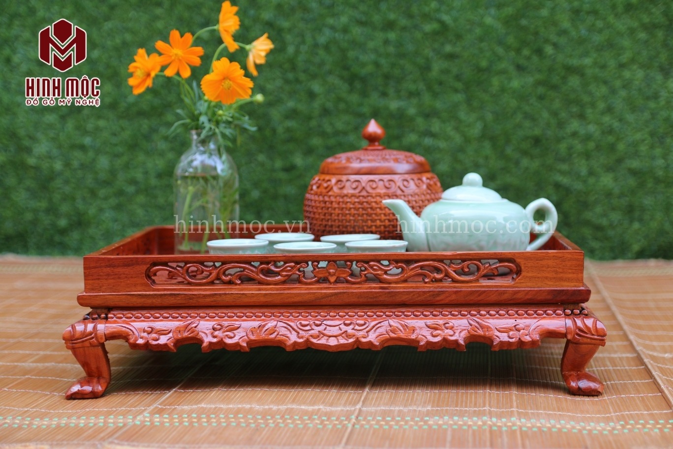 Khay trà chân quỳ gỗ hương chạm rồng tinh xảo Khay trà chân quỳ gỗ hương chạm rồng tinh xảo