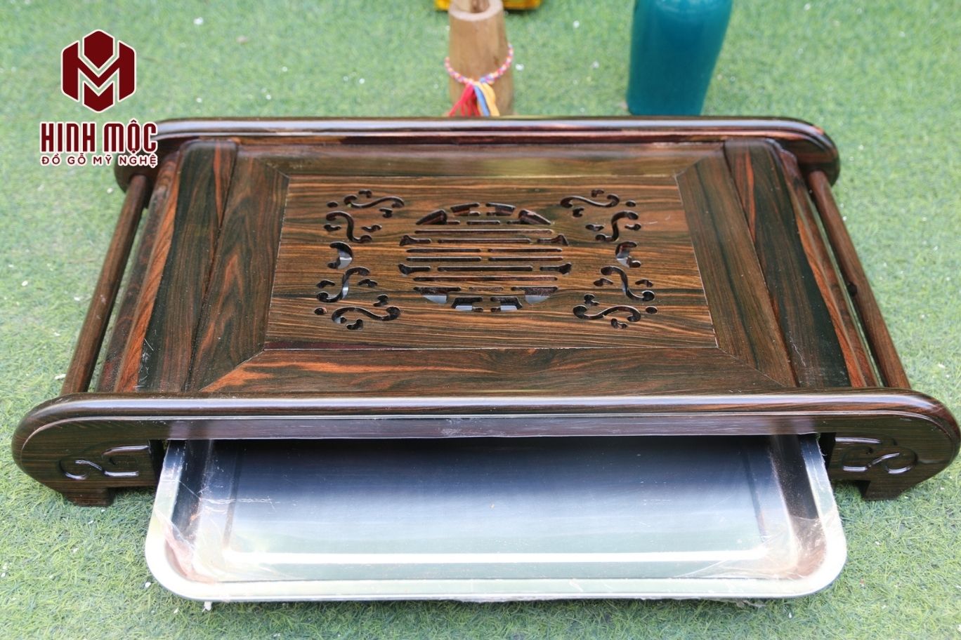 Khay trà cuốn thư gỗ mun thiết kế đơn giản, tiện dụng Khay trà cuốn thư gỗ mun thiết kế đơn giản, tiện dụng