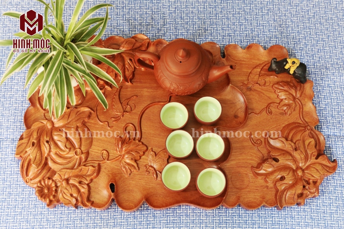 Khay trà gỗ hương nguyên khối họa tiết hoa bí đẹp Khay trà gỗ hương nguyên khối họa tiết hoa bí đẹp