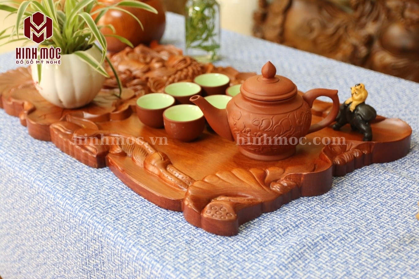 Khay trà gỗ nguyên khối cá chép lá sen 4 Khay trà gỗ nguyên khối cá chép lá sen 4