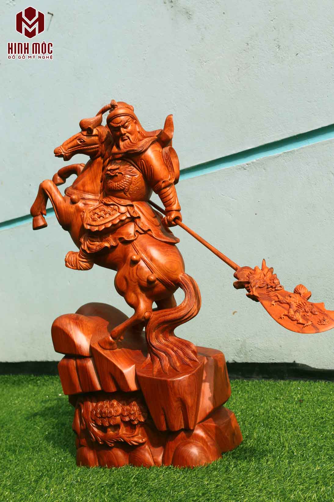 Tượng cao 70cm gỗ hương. Giá 5tr500K