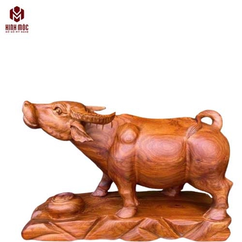 Con trâu đứng gỗ hương dài 54cm