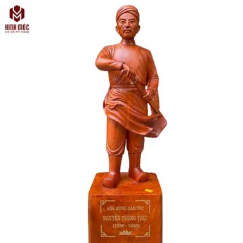 Tượng gỗ Nguyễn Trung Trực cao 70cm