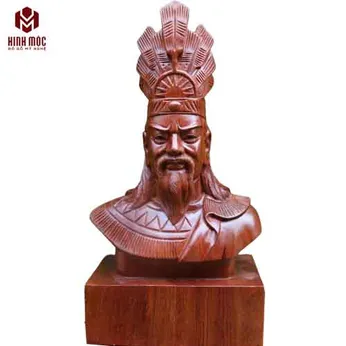 Tượng chân dung vua Hùng 