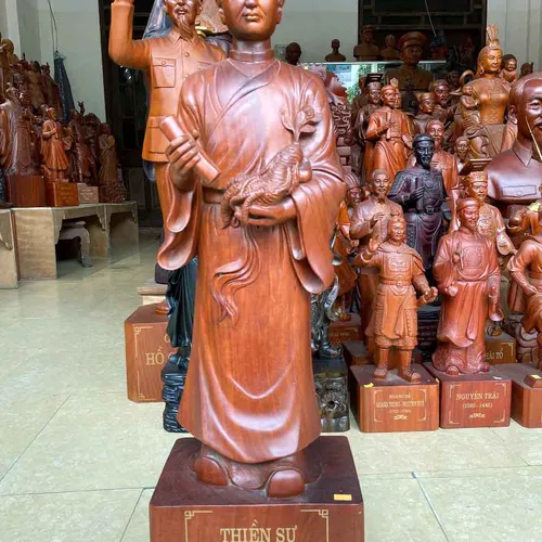 Tượng gỗ Tuệ Tĩnh cao 90cm