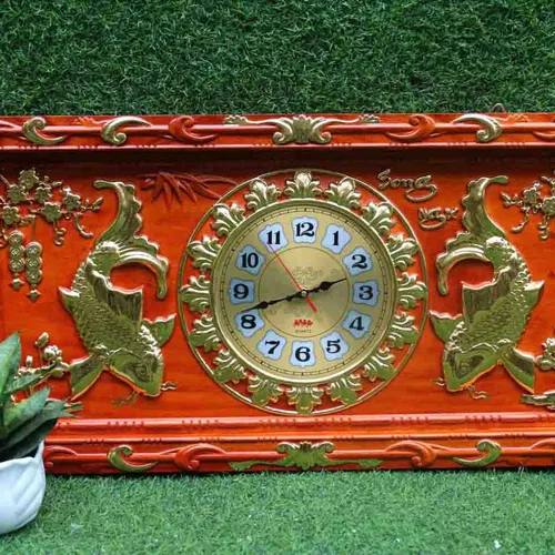 Đồng hồ gỗ cá chép