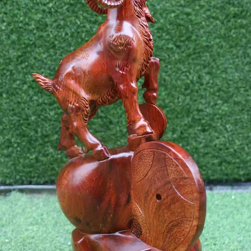 Dê gỗ hương cao 58, ngang 33cm