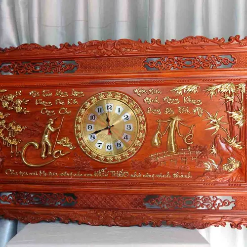 Đồng hồ gỗ chữ Cha Mẹ dài 1,27m