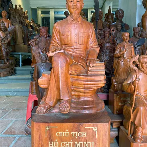 Tượng Bác đọc sách cao 60cm