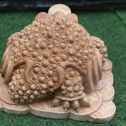 Cóc gỗ ngọc am cao 23 ngang 35cm