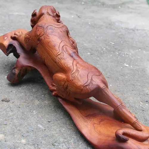 Con cọp gỗ hương dài 85cm