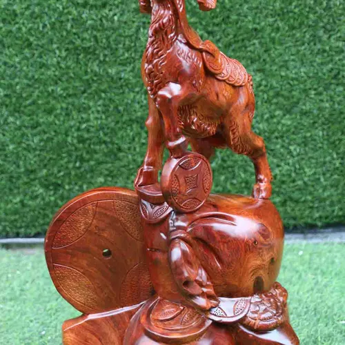 Dê gỗ hương cao 58, ngang 33cm