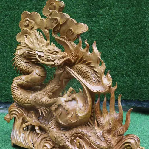 Rồng phun nước gỗ xá xị