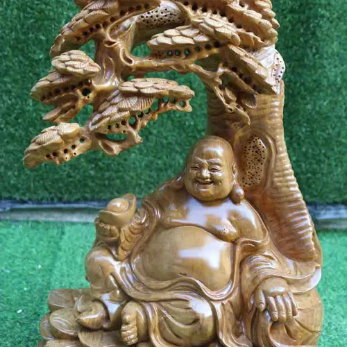 Ông Phỗng cầm thỏi vàng dưới gốc tùng