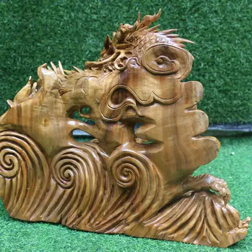 Nhất long vờn ngọc gỗ xá xị
