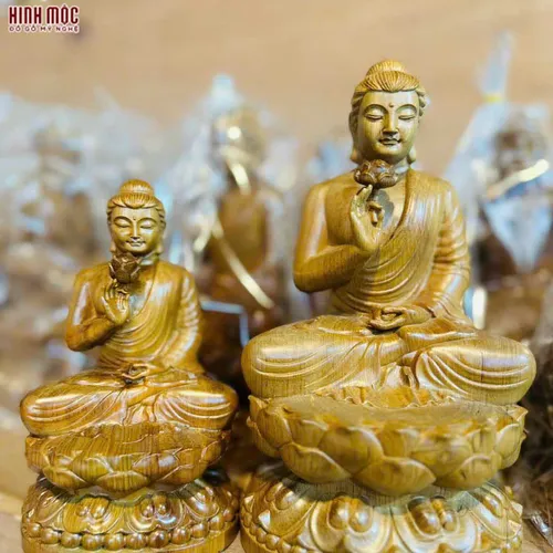 Tượng Phật Bổn Sư liên hoa gỗ bách xanh