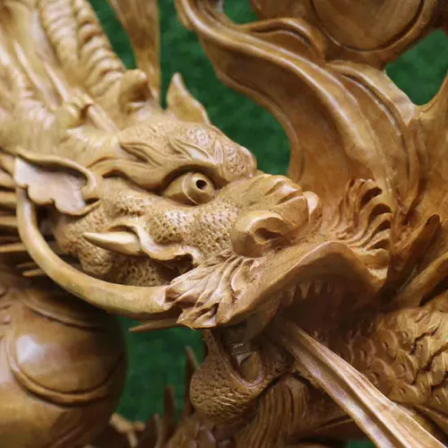 Rồng phun nước gỗ xá xị