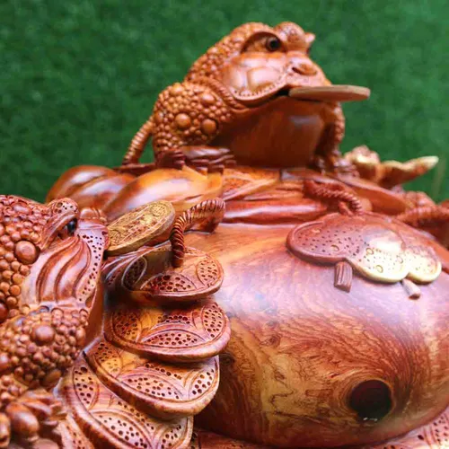 Tượng Tam Cóc chấn chum tiền