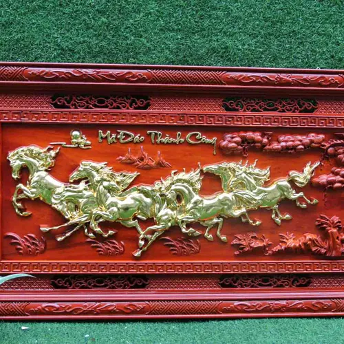 Tranh bát mã gỗ hương dài 1,27m
