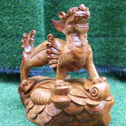 Con tỳ hưu có cánh gỗ hương ta cao 42cm